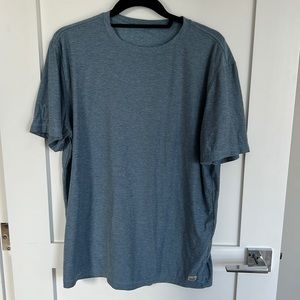 Vuori Men’s Short Sleeve T-Shirt - Size L